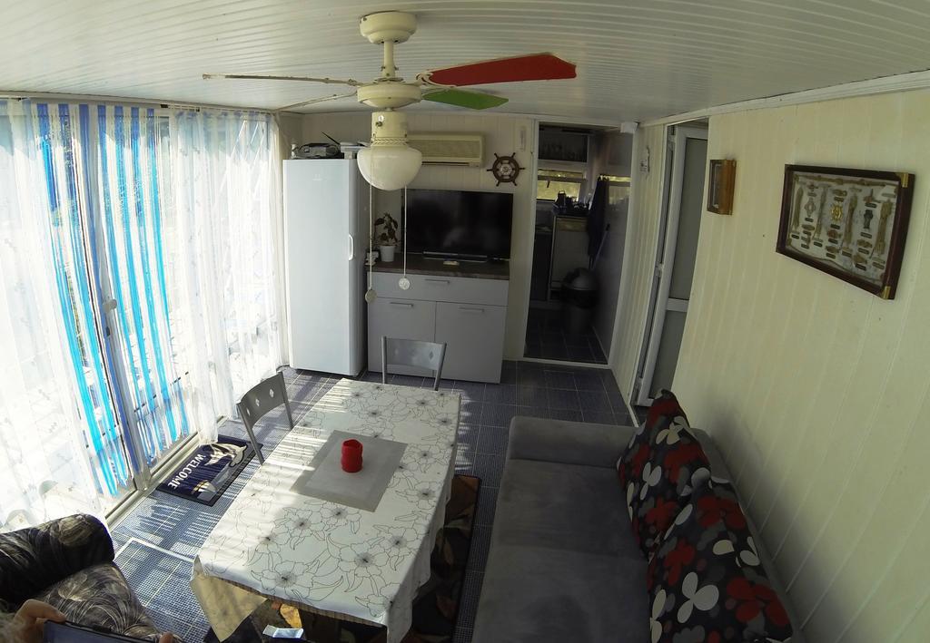 Delta Pontoon Otel Mahmudia Dış mekan fotoğraf