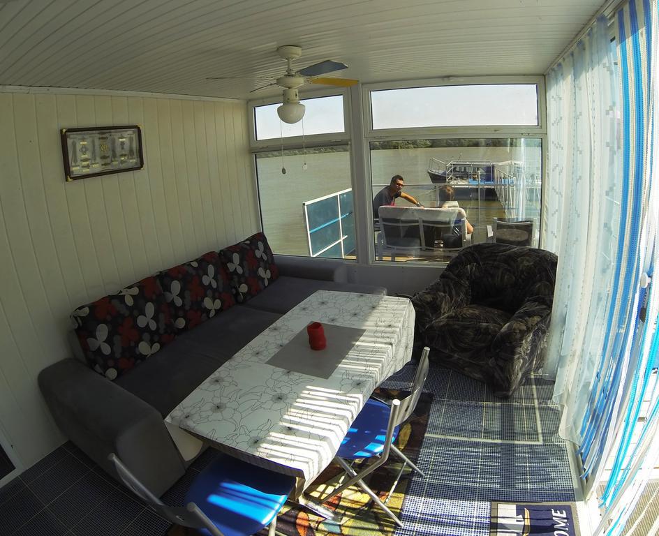 Delta Pontoon Otel Mahmudia Dış mekan fotoğraf