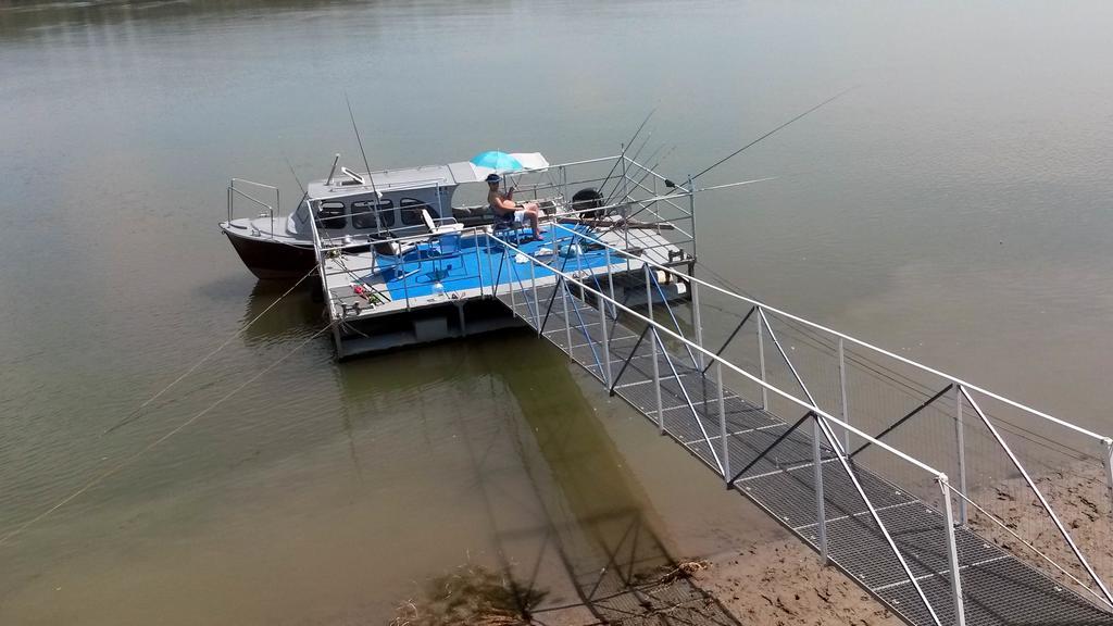 Delta Pontoon Otel Mahmudia Dış mekan fotoğraf