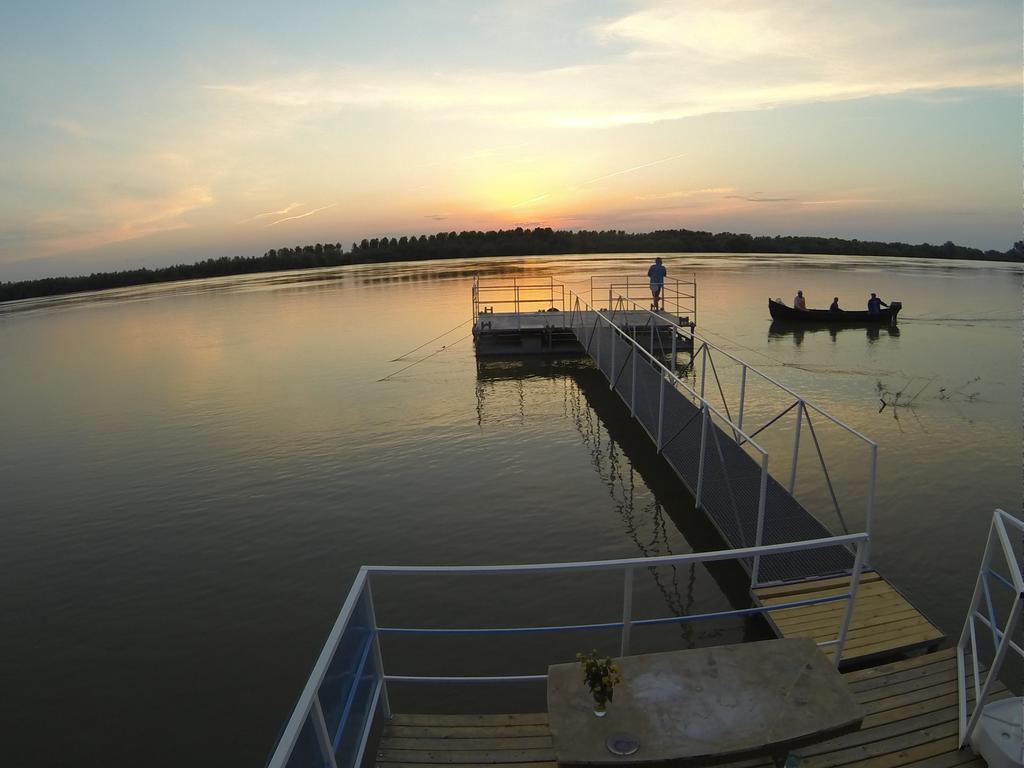 Delta Pontoon Otel Mahmudia Dış mekan fotoğraf